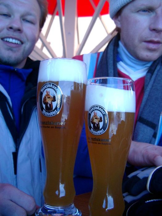 Da sieht man, wer gro?e und wer kleine Weizen trinkt
