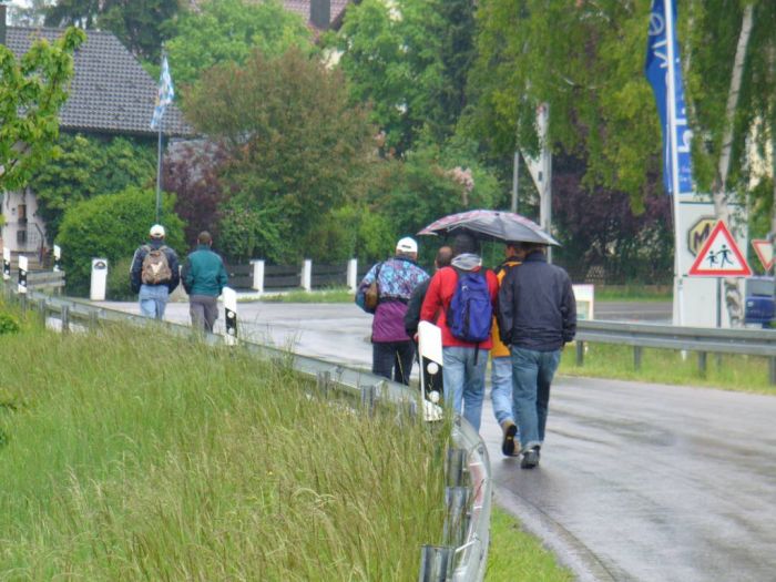 und es regnet immer noch
