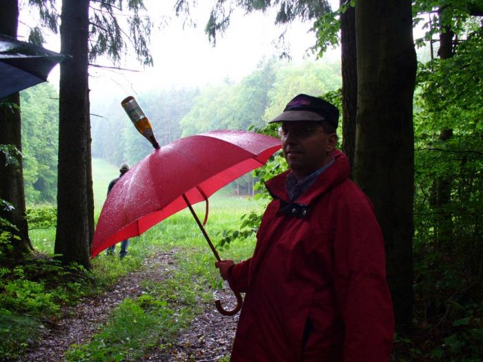 Bierflaschenrestentleerung
